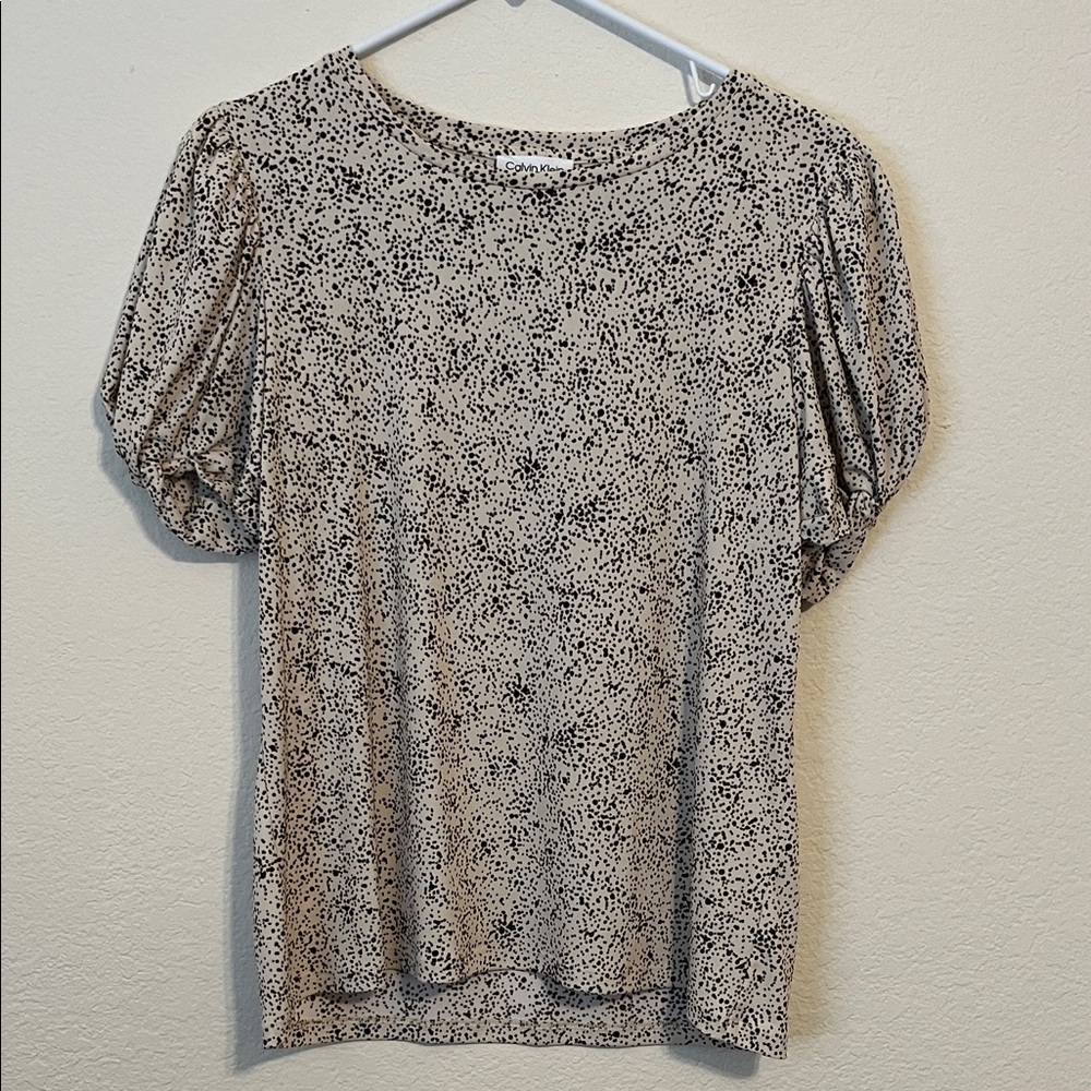 Calvin Klein Black and White Speckled Blouse w/ Puff Sleeves - Size Medium